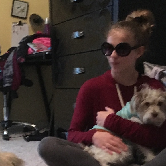 Meet your Posher, Erika - Picture 1 of 1